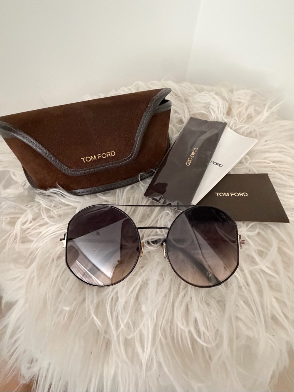 Authentic- Tom Ford - Dolly Sunglasses - Round Oversized Sunglasses Black FT0782